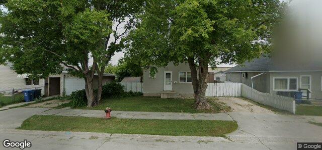 Larawan ng 1825 Midmar Avenue sa Winnipeg, Manitoba
