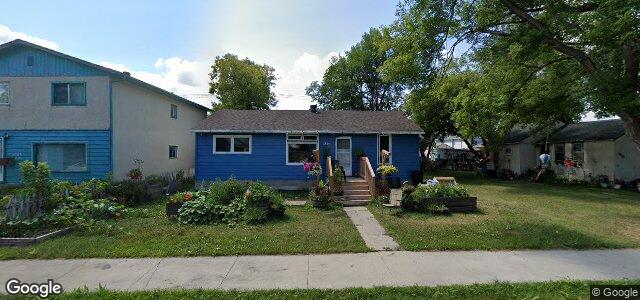 Photo of 1828 Mcdermot Avenue W in Winnipeg, Manitoba