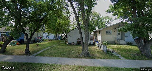 Larawan ng 1832 Mcdermot Avenue W sa Winnipeg, Manitoba