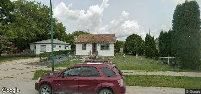 Larawan ng 1833 Midmar Avenue sa Winnipeg, Manitoba