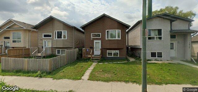 Photo of 1846 Ross Avenue W in Winnipeg, Manitoba