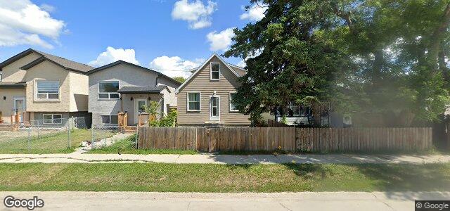 Photo of 1847 Elgin Avenue W in Winnipeg, Manitoba