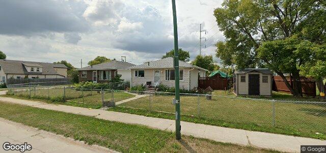 Larawan ng 1868 Elgin Avenue W sa Winnipeg, Manitoba