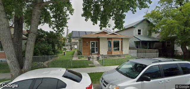 Larawan ng 1869 Alexander Avenue sa Winnipeg, Manitoba