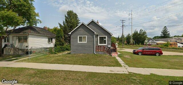 Larawan ng 1887 Elgin Avenue W sa Winnipeg, Manitoba