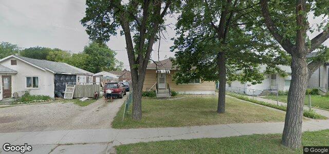 Larawan ng 1899 Notre Dame Avenue sa Winnipeg, Manitoba