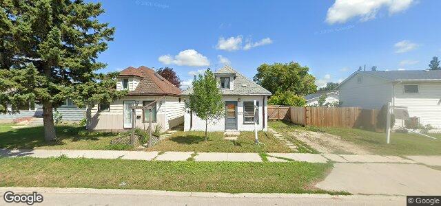 Photo of 1901 Mcdermot Avenue W in Winnipeg, Manitoba