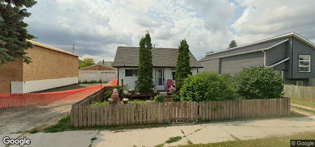 Larawan ng 1904 Elgin Avenue W sa Winnipeg, Manitoba