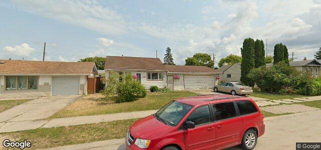 Larawan ng 1905 Elgin Avenue W sa Winnipeg, Manitoba