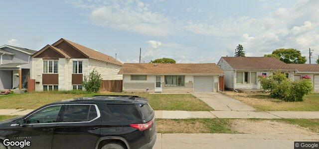 Larawan ng 1909 Elgin Avenue W sa Winnipeg, Manitoba