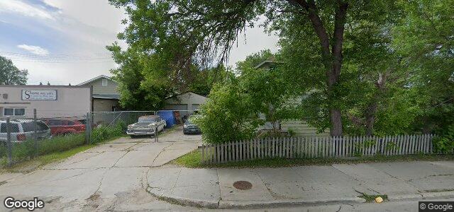 Larawan ng 1914 Logan Avenue sa Winnipeg, Manitoba