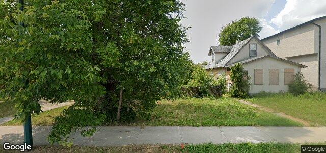 Larawan ng 1928 Elgin Avenue W sa Winnipeg, Manitoba