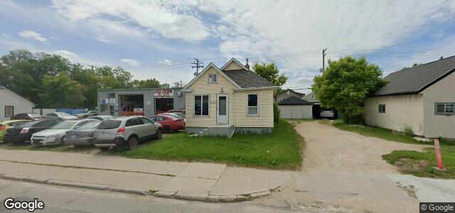 Larawan ng 1928 Logan Avenue sa Winnipeg, Manitoba