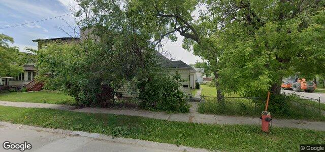 Larawan ng 1952 Alexander Avenue sa Winnipeg, Manitoba