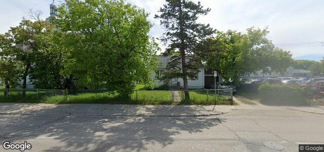 Larawan ng 1954 Logan Avenue sa Winnipeg, Manitoba