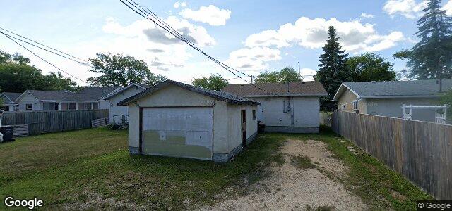 Larawan ng 1961 Notre Dame Avenue sa Winnipeg, Manitoba