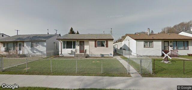 Photo of 1974 Ross Avenue W in Winnipeg, Manitoba