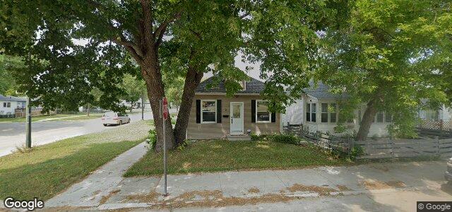Larawan ng 2 Hoban Street sa Winnipeg, Manitoba