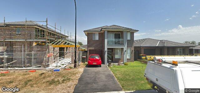 Larawan ng 2 Piccadilly Street sa Winnipeg, Manitoba