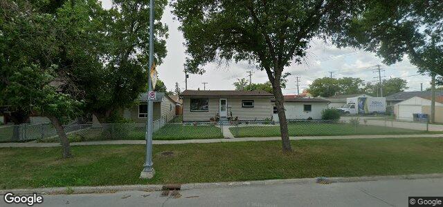Larawan ng 2004 Pacific Avenue W sa Winnipeg, Manitoba