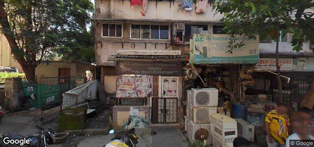 Larawan ng 101 Garden Road sa Winnipeg, Manitoba