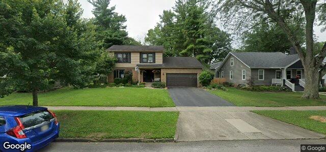 Larawan ng 111 Garden Road sa Winnipeg, Manitoba