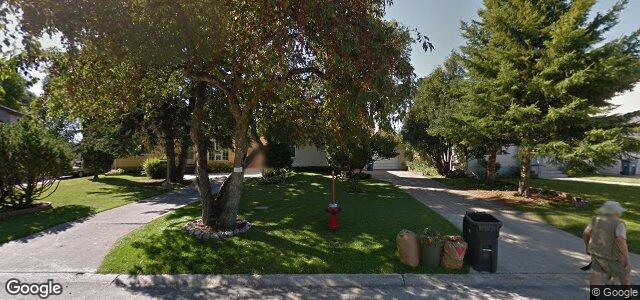 Larawan ng 128 Riverbend Crescent sa Winnipeg, Manitoba