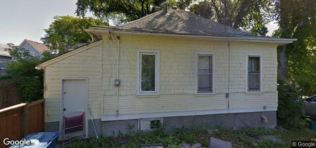 Larawan ng 1867 Assiniboine Avenue sa Winnipeg, Manitoba