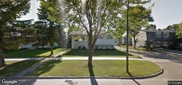 Larawan ng 1010 Buchanan Boulevard sa Winnipeg, Manitoba