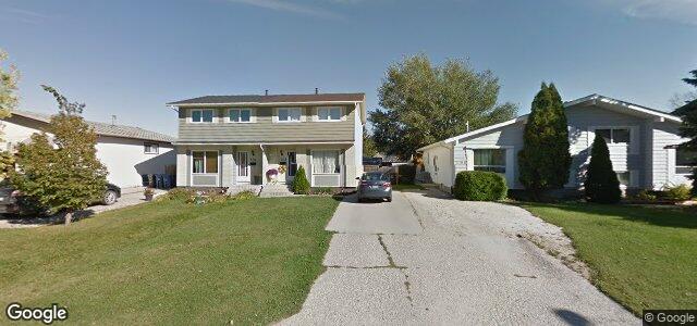 Larawan ng 102 Bernadine Crescent sa Winnipeg, Manitoba