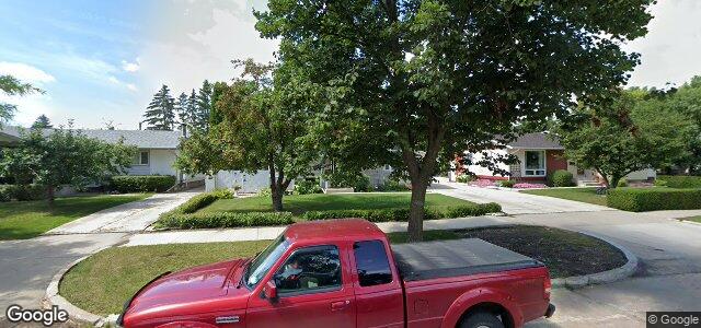 Larawan ng 1074 Isbister Street sa Winnipeg, Manitoba