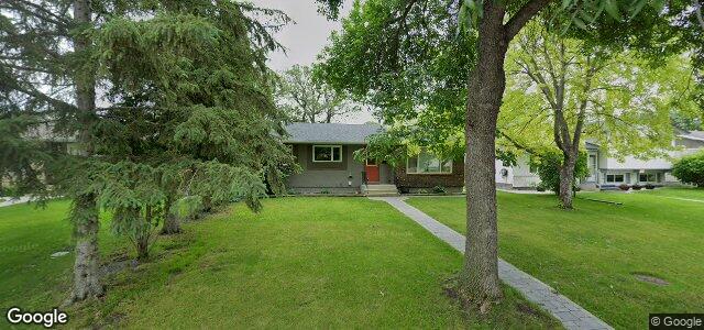 Larawan ng 11 Russenholt Street sa Winnipeg, Manitoba