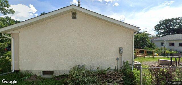 Larawan ng 1118 Buchanan Boulevard sa Winnipeg, Manitoba