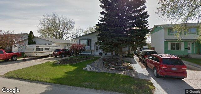 Larawan ng 136 Bernadine Crescent sa Winnipeg, Manitoba
