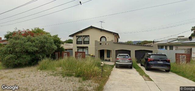 Larawan ng 15 Capulet Crescent sa Winnipeg, Manitoba