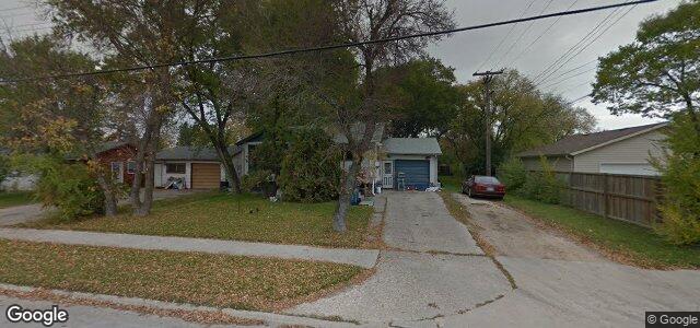Larawan ng 15 Dundurand Avenue sa Winnipeg, Manitoba
