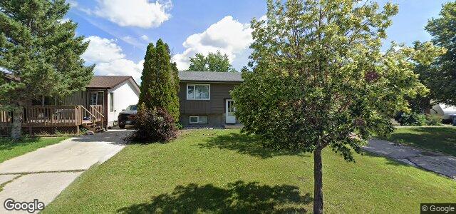 Larawan ng 205 Stradford Street sa Winnipeg, Manitoba