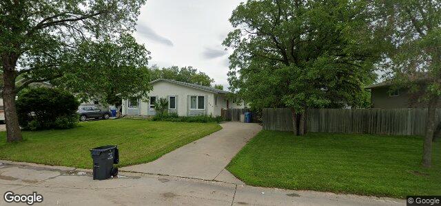 Larawan ng 239 Risbey Crescent sa Winnipeg, Manitoba