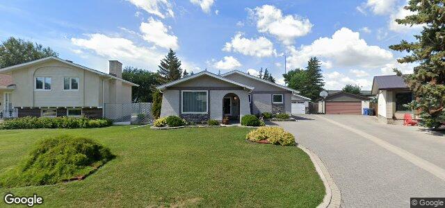 Larawan ng 323 Risbey Crescent sa Winnipeg, Manitoba