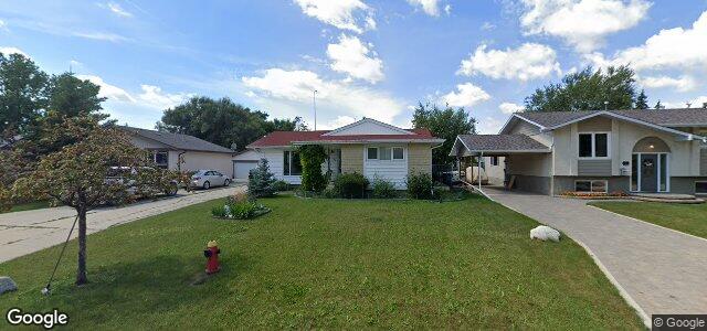 Larawan ng 335 Risbey Crescent sa Winnipeg, Manitoba