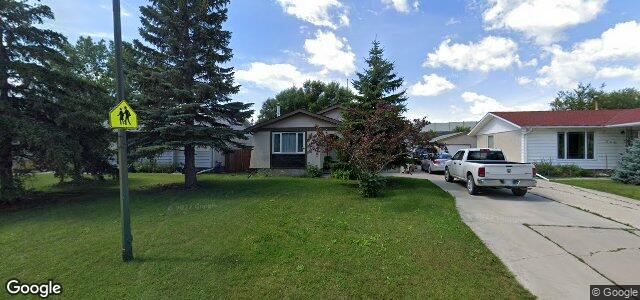 Larawan ng 339 Risbey Crescent sa Winnipeg, Manitoba