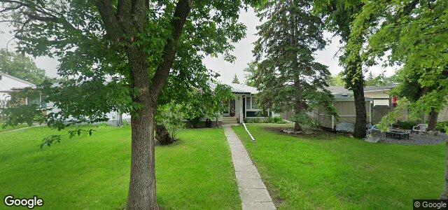 Larawan ng 35 Russenholt Street sa Winnipeg, Manitoba