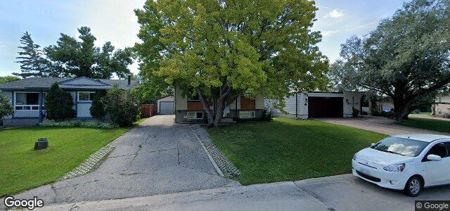 Larawan ng 359 Risbey Crescent sa Winnipeg, Manitoba