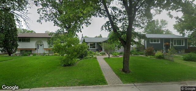 Larawan ng 50 Russenholt Street sa Winnipeg, Manitoba