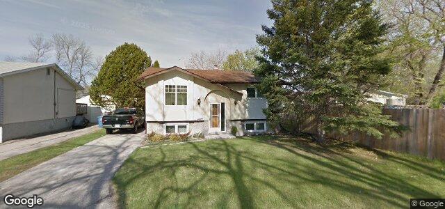 Photo of 654 Magnan Street in Winnipeg, Manitoba