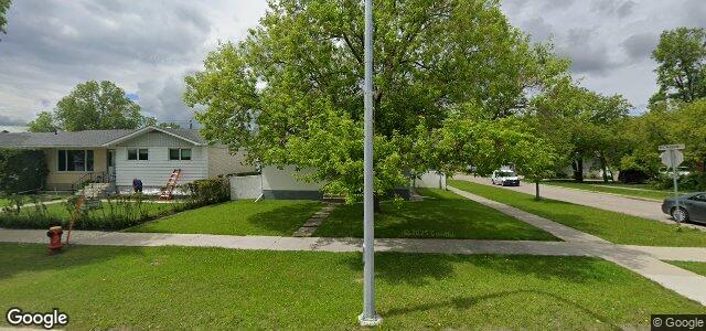 Larawan ng 676 Buchanan Boulevard sa Winnipeg, Manitoba