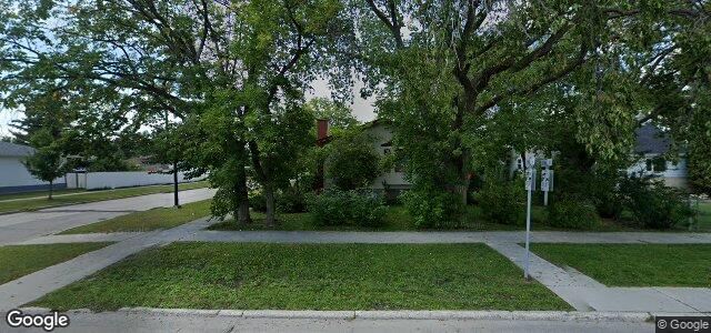 Larawan ng 704 Buchanan Boulevard sa Winnipeg, Manitoba