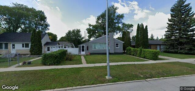 Larawan ng 712 Buchanan Boulevard sa Winnipeg, Manitoba