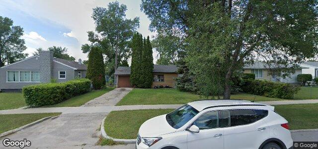 Larawan ng 718 Buchanan Boulevard sa Winnipeg, Manitoba