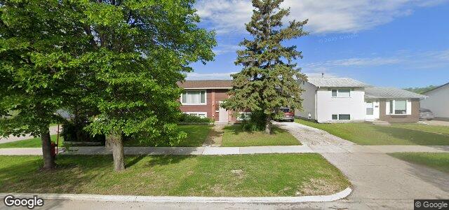 Larawan ng 732 Isbister Street sa Winnipeg, Manitoba